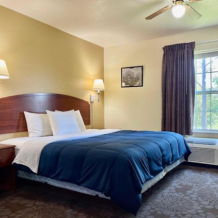 Candlelight Inn & Suites Hwy 69 Near ماكاليستر المظهر الخارجي الصورة