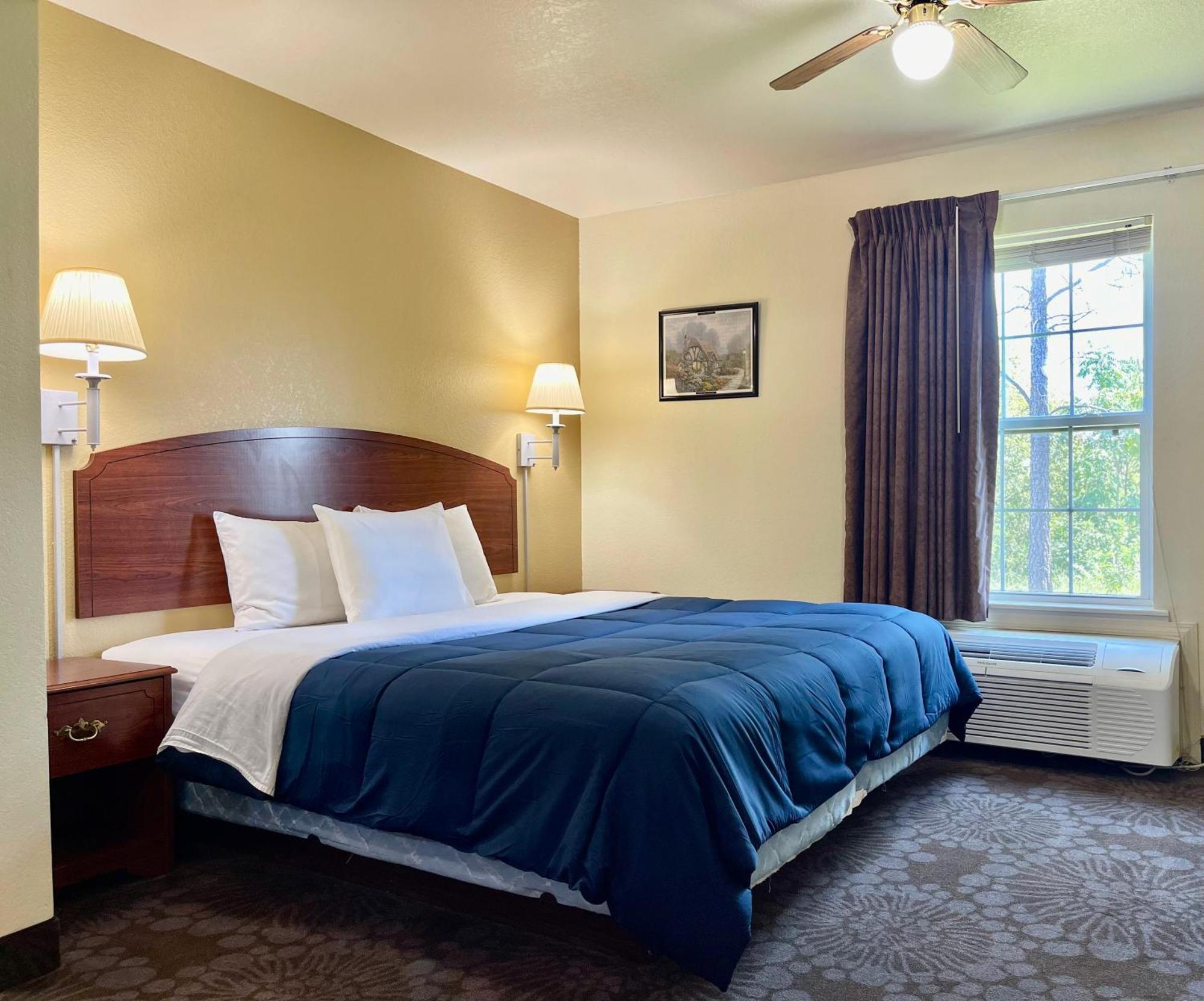 Candlelight Inn & Suites Hwy 69 Near ماكاليستر المظهر الخارجي الصورة